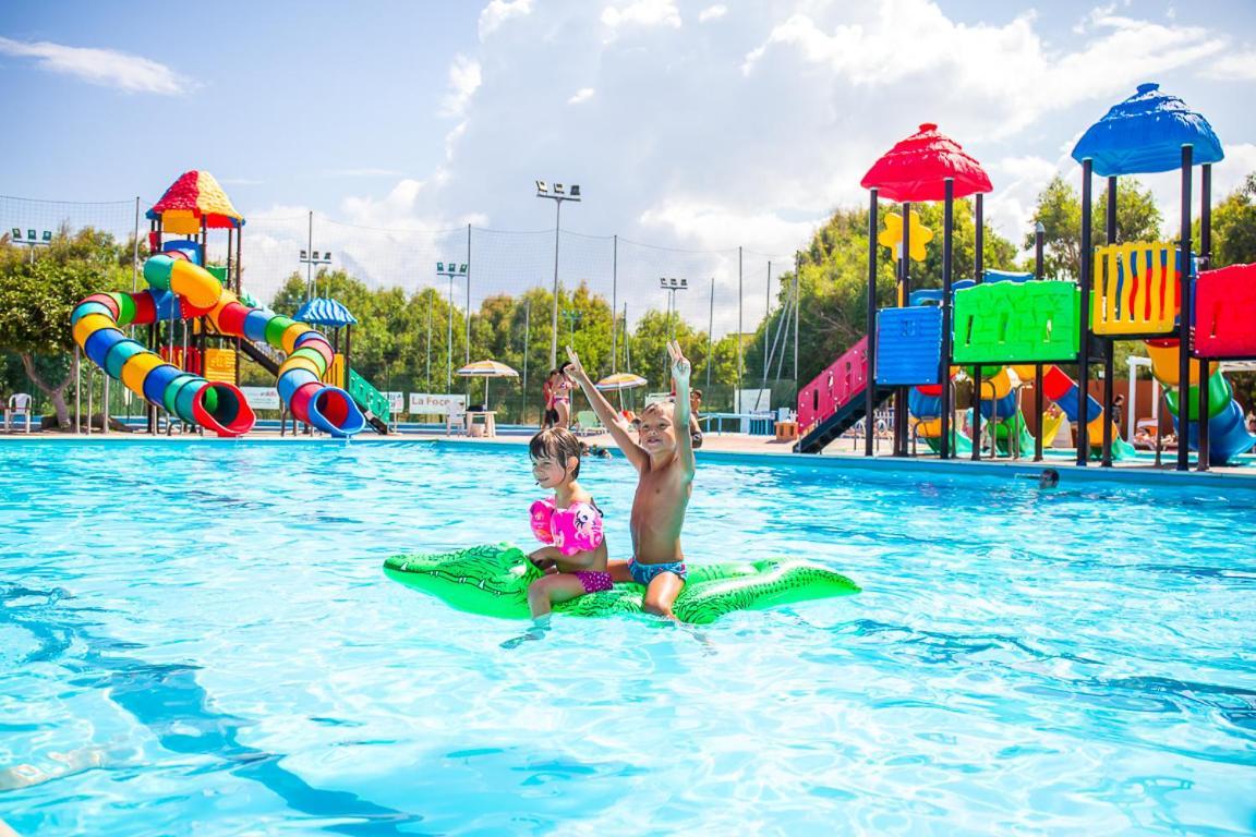 Village & Camping La Foce Valledoria  Εξωτερικό φωτογραφία