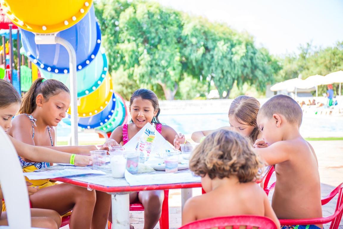 Village & Camping La Foce Valledoria  Εξωτερικό φωτογραφία